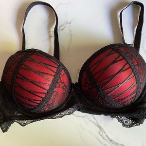 NWOT push up bra